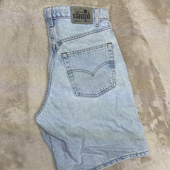 Levi SilverTab Shorts - Picture 3 of 4